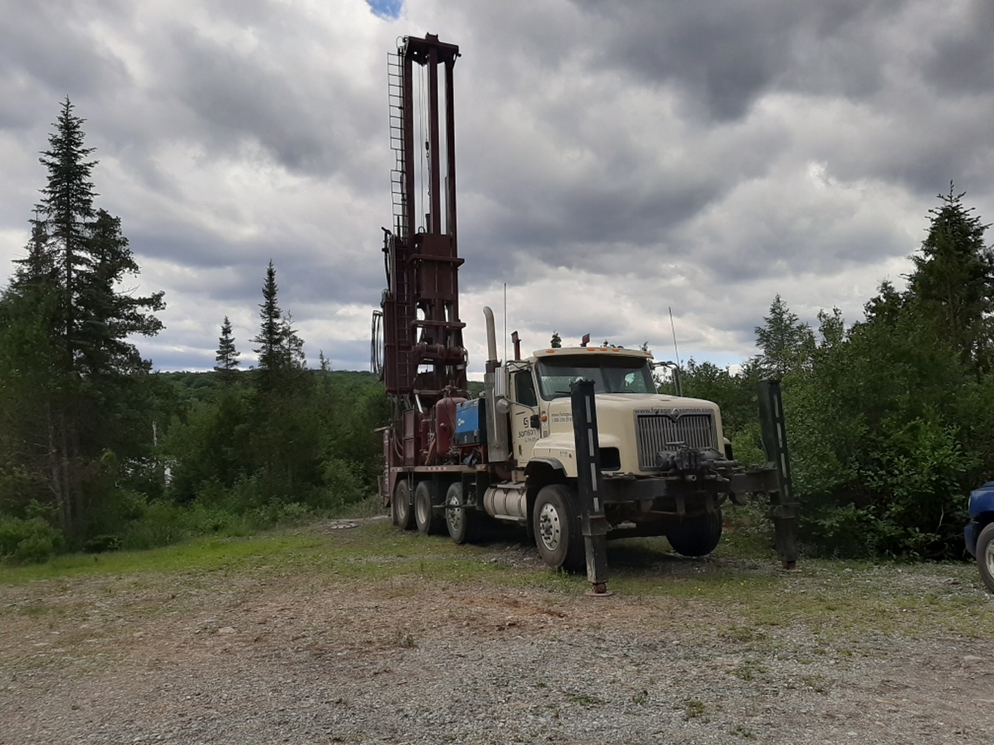 Puits artésien Saint-Marcel - L'Islet - Route Mercier - Lac Fontaine-Claire - Forage Samson  - Samson et Frères Inc - Foremost DR-24 - Pompe submersible