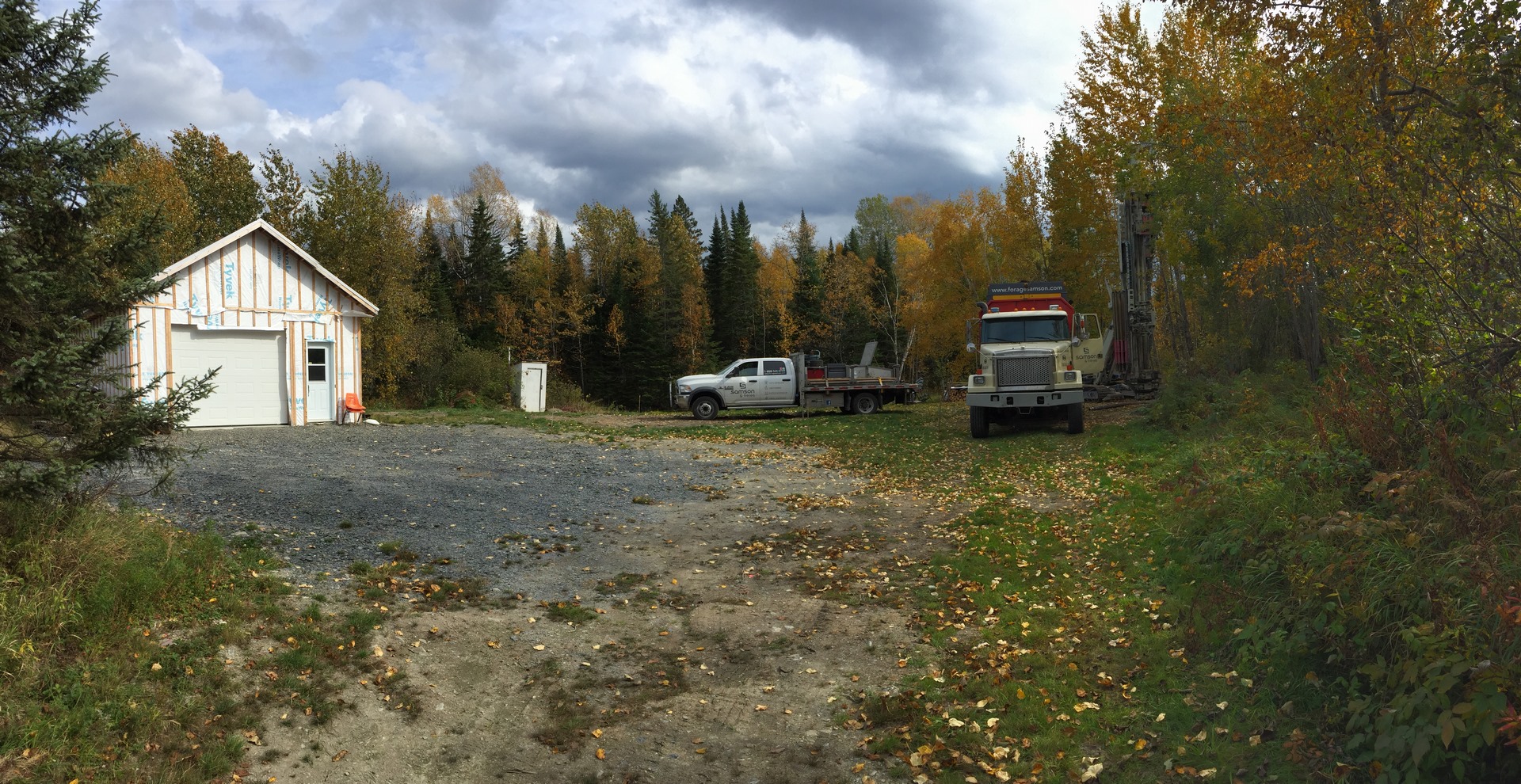 Puits artésien Saint-Magloire - Bellechasse - rang Saint-Joseph - Comacchio MC-22a - Foreuse sur chenilles - forage samson - pompe submersible