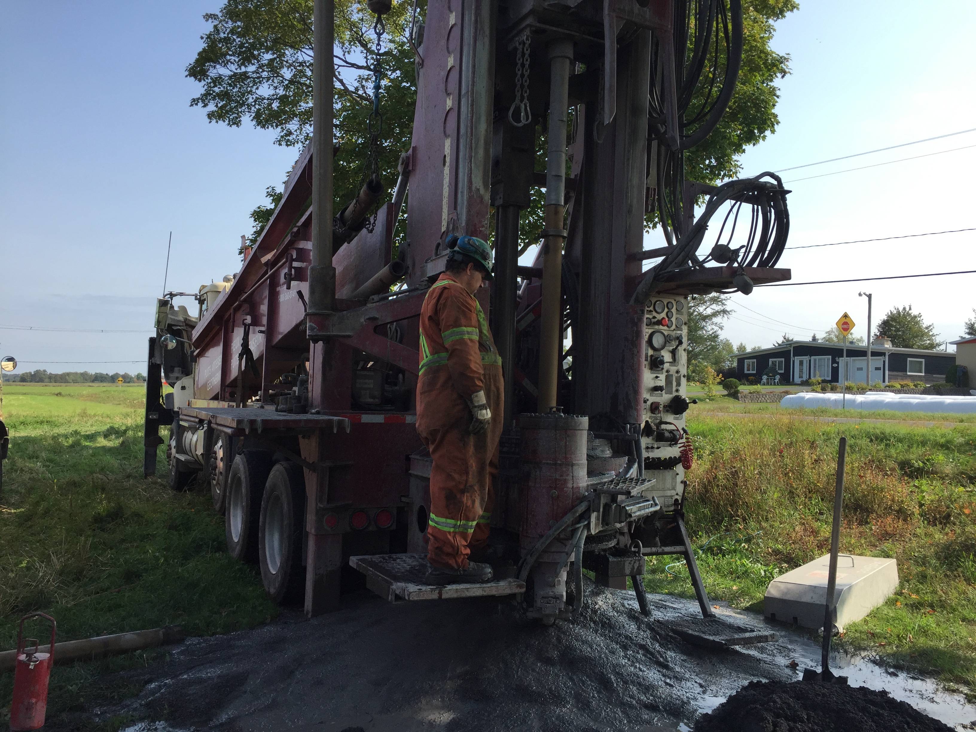 Puits artésien Beaumont - Bellechasse - Chemin Sainte-Marie - Foremost DR-24 - Puits Beaumont