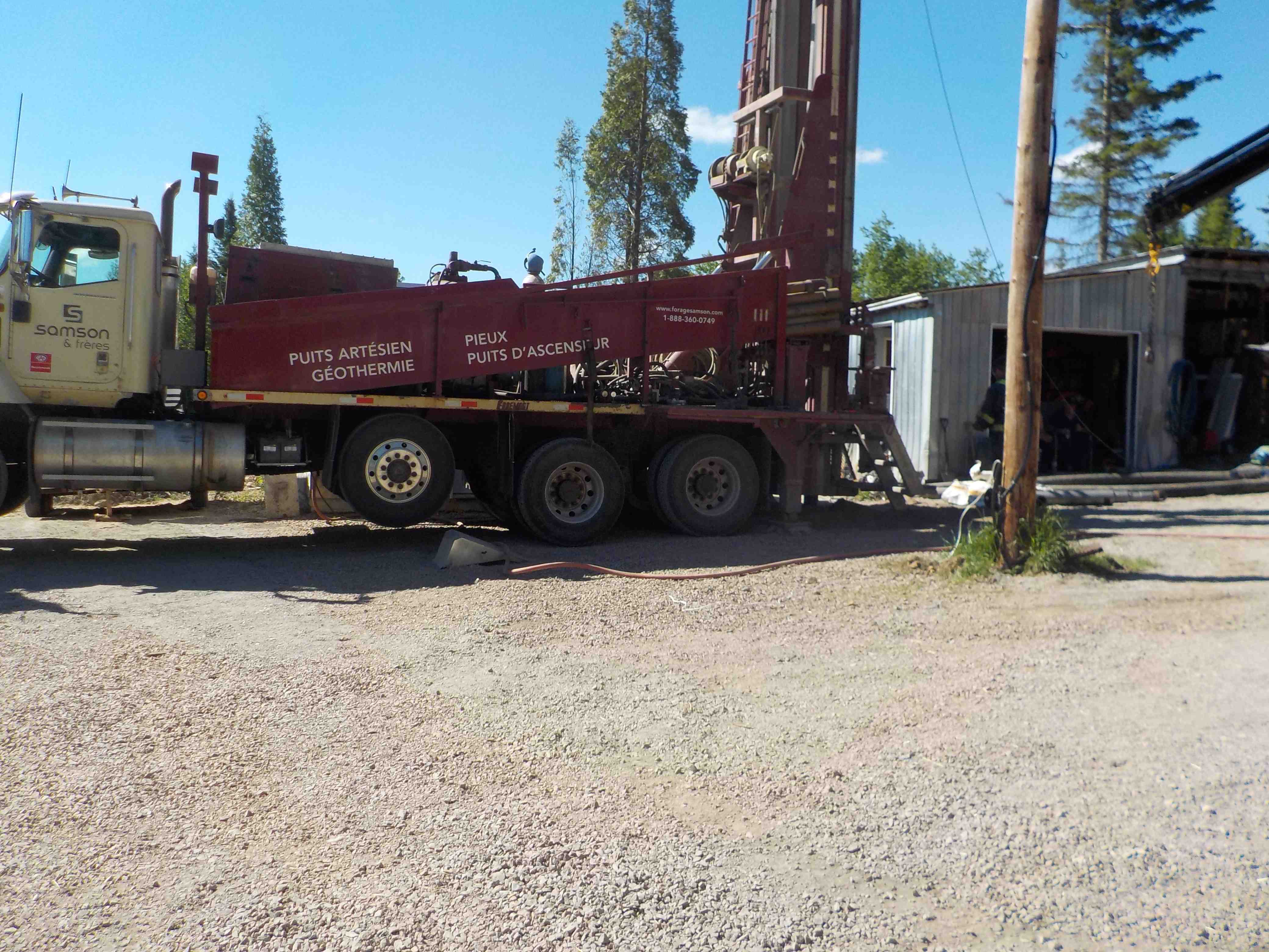 Puits artésien Ferland et Boileau, Saguenay - route 170 - Foremost DR-24 - Puits Saguenay