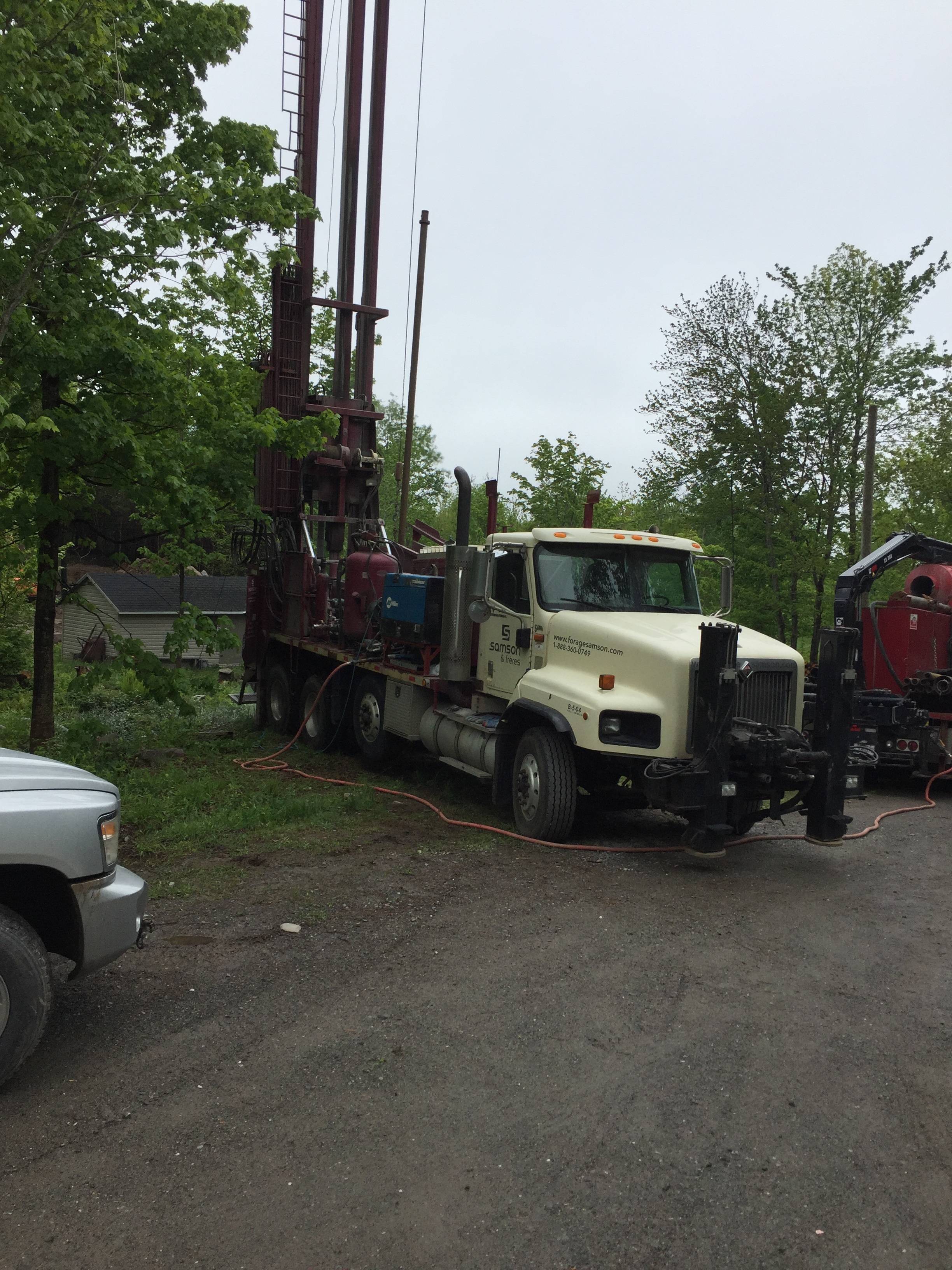 Puits artésien Saint-Raphael - Bellechasse - Puits St-Raphael - Foremost DR-24 - Rang Sainte-Marguerite - Forage Samson - Foremost DR-24 - Pompe submersible - Samson et Frères Inc