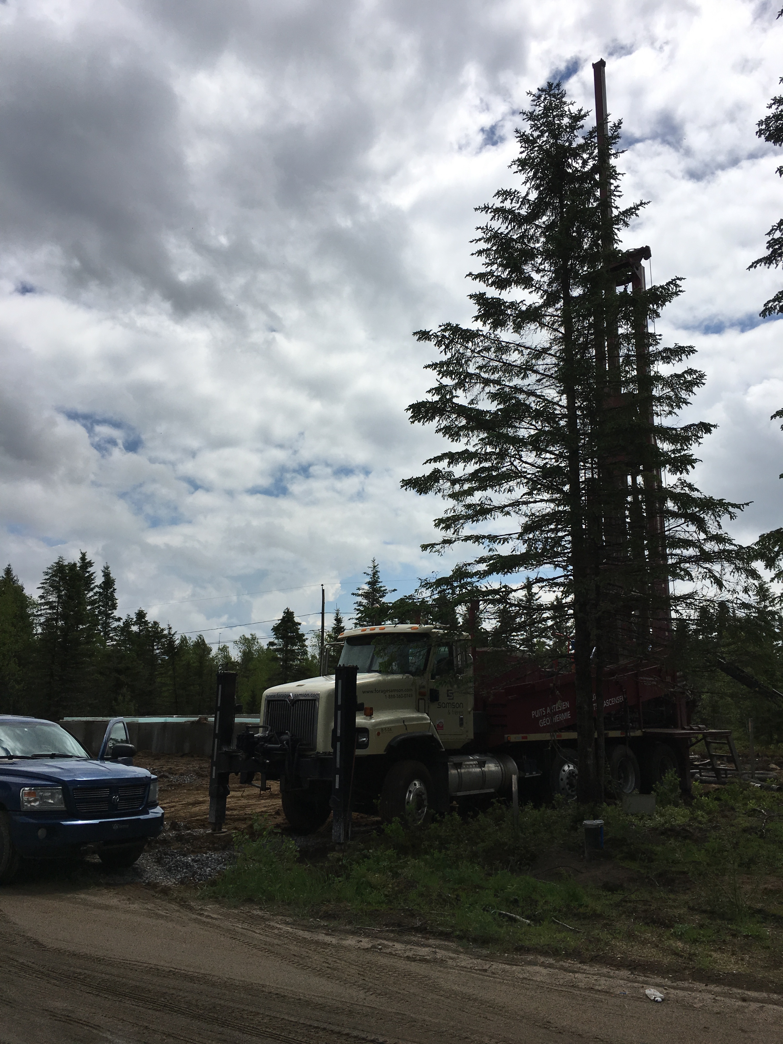 Puits artésien Saint-Raymond - Portneuf - Crépine