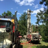 Puits artésien l'Islet - Route Thibault - Foreuse sur chenilles - comacchio MC-900P - Pompe submersible - Forage samson- puits samson - samson et frères inc  - puits L'islet