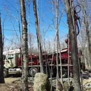 Puits artésien Stoneham - Chemin de la montagne - foremost dr-24 - pompe submersible- collerette de bentonite - chemin de la montagne - vermont sur le lac - puits stoneham