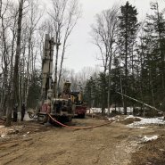 Puits artésien Domaine Charlevoix - Baie-Saint-Paul - Charlevoix - Puits domaine charlevoix - foreuse sur chenilles - comacchio mc-900p - pompe submersible - rue laure-conan