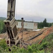 Puits artésien Charlevoix - forage charlevoix  - puits charlevoix - Saint-Hilarion - Chemin Saint-Raymond - Foreuse sur chenilles - Comacchio MC-900P - Pompe submersible