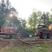 Puits artésien Saint-Nérée - Bellechasse - 7e rang - foreuse sur chenilles - comacchio mc-900p - pompe submersible - puits bellechasse - forage samson