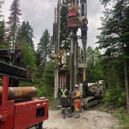 puits artésien Baie-Saint-Paul - puits charlevoix - montée tourlognon - foreuse sur chenilles - comacchio mc-22a - pompe submersible