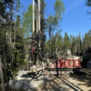 Puits artésien Baie-St-Paul - puits charlevoix - foreuse sur chenilles - comacchio mc-900p - pompe submersible - montée tourlognon