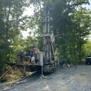 Puits artésien Beauport - Puits Québec - foreuse sur chenilles - comacchio mc-900p - pompe submersible québec - collerette de bentonite 