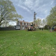 Puits artésien cap-saint-ignace - route 132 - comacchio mc-900P - collerette de bentonite - pompe submersible - foreuse sur chenilles