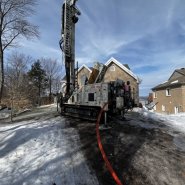 forage géothermique lévis - géothermie saint-nicolas - puits géothermique - forage samson - foreuse sur chenilles - rue du commodore - comacchio geo900a 