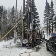 Puits artésien Saint-Férréol-les-neiges - Rue du Mont-Férréol - Foremost DR-24 - pompe submersible