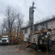 forage géothermique saint-augustin-de-desmaures - géothermique - forage samson - puits géothermique - foreuse sur chenilles - comacchio geo900a